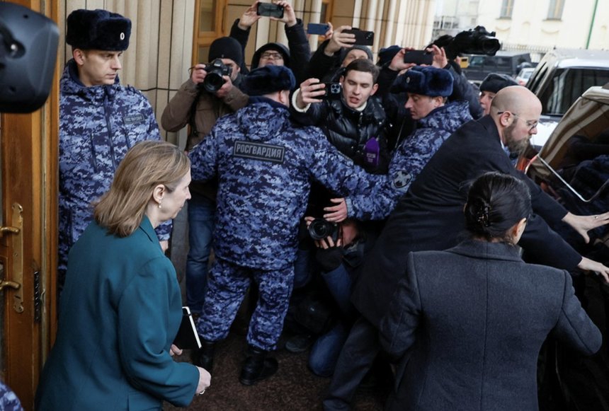 Noua ambasadoare SUA la Moscova, huiduită în timp ce intra în MAE rus