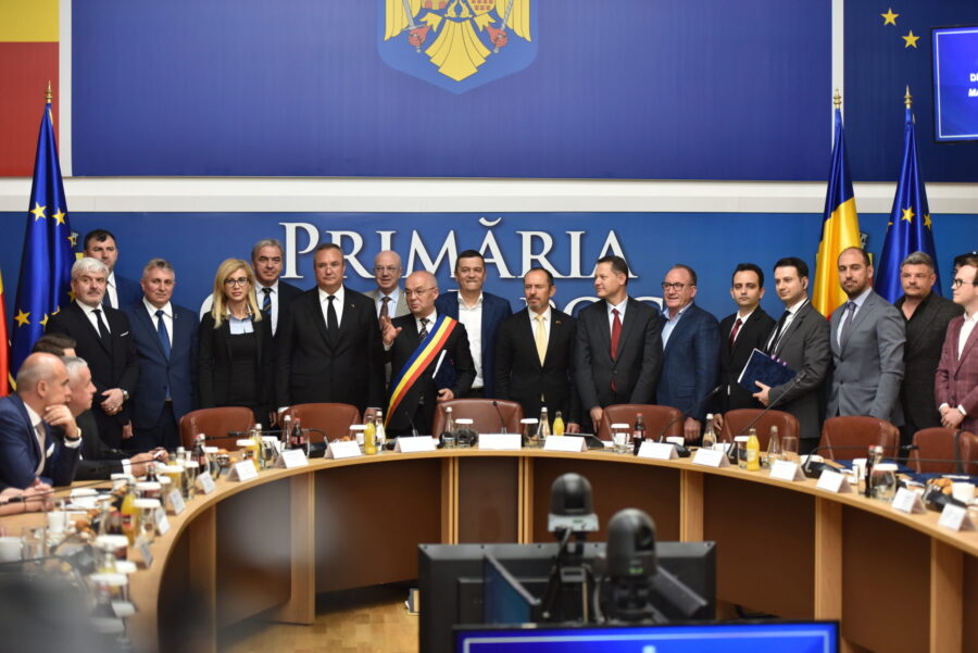 METROUL. Premierul Ciucă și primarul Boc au semnat contractul de execuție