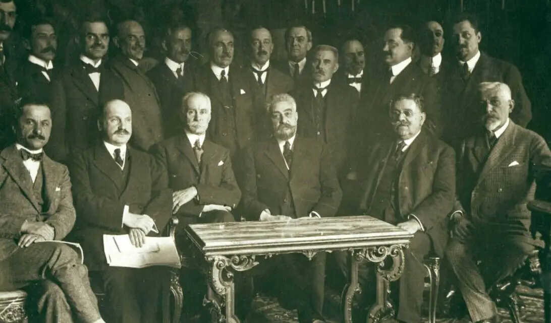 105 ani de la Trianon – clipa astrală care a consfințit România Mare