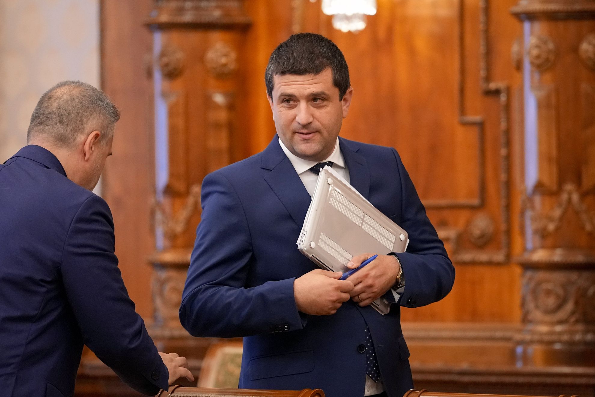 Radu Miruță acuză haosul din minister, dar numește membri USR în consilii de administrație